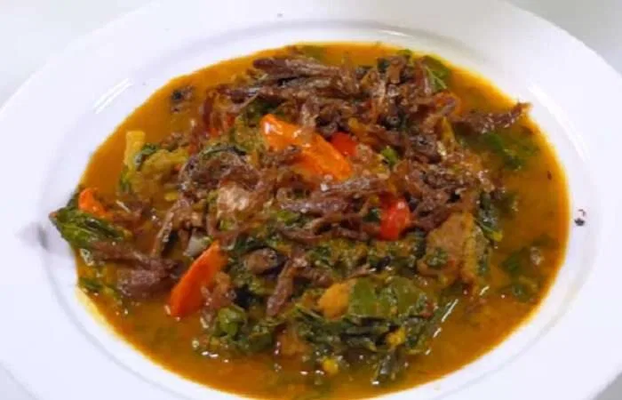 Resep Lezat Sayur Daun Singkong Teri untuk Keluarga
