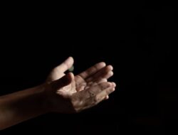 Keajaiban dalam Shio: Doa dan Usaha