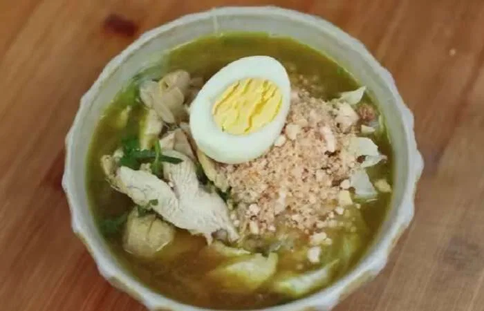 Resep Soto Ayam Khas Lamongan yang Mudah dan Lezat