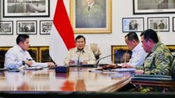 Prabowo Siapkan Kapal Induk dan Drone untuk Tanggulangi Bencana