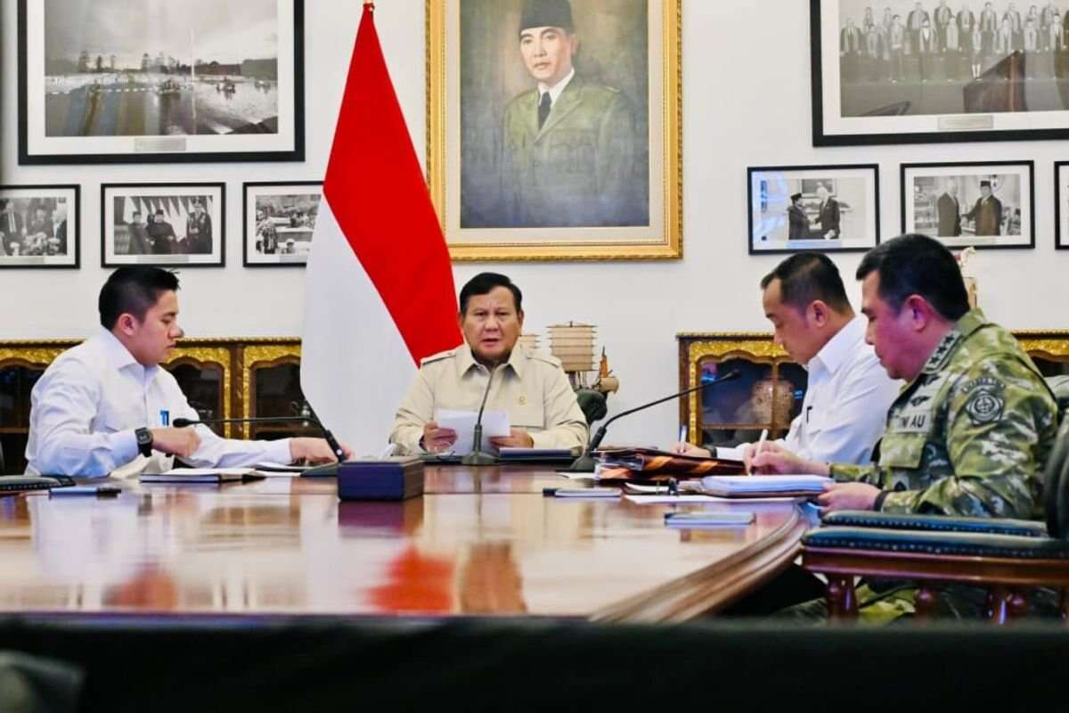 Prabowo Siapkan Kapal Induk dan Drone untuk Tanggulangi Bencana