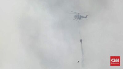 Kebakaran di TPA Galuga Bogor: Helikopter Dikerahkan untuk Pemadaman