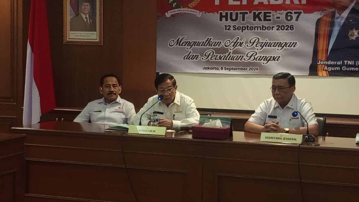 Peringatan HUT ke-67 PEPABRI di Surabaya