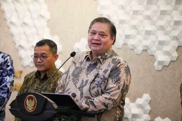 Rekening Otomatis untuk Warga Berusia 17 Tahun
