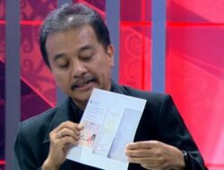Kejanggalan dalam Skripsi Jokowi yang Dikemukakan Roy Suryo
