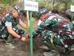 TNI Lakukan Penanaman Ribuan Pohon Mangrove untuk Cegah Abrasi di Cilacap