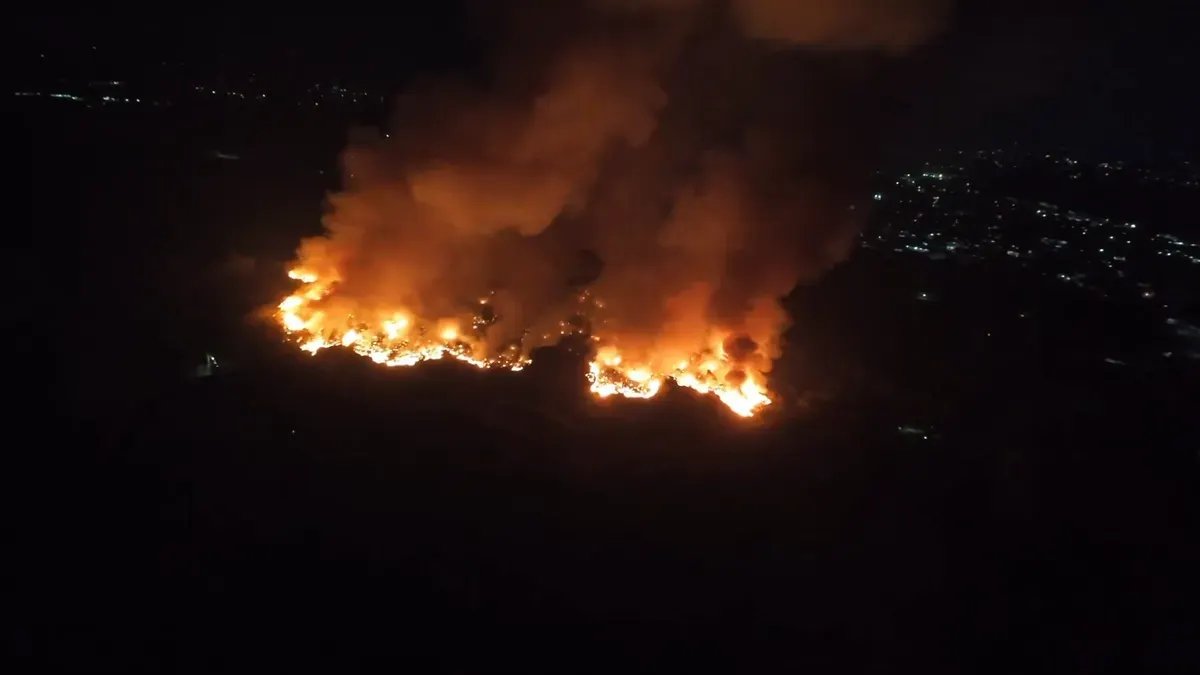 Kebakaran Menyapu TPA Galuga Bogor: Apa yang Terjadi?