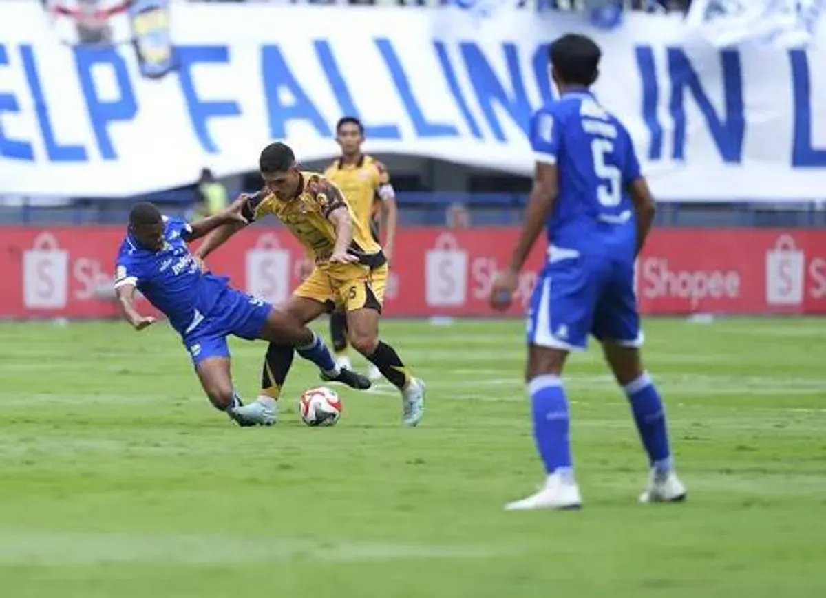 Pertarungan Sengit Persija dan Persib di Super League