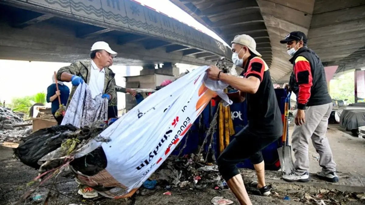 Kebersihan Jembatan Pasupati: Tantangan dan Harapan