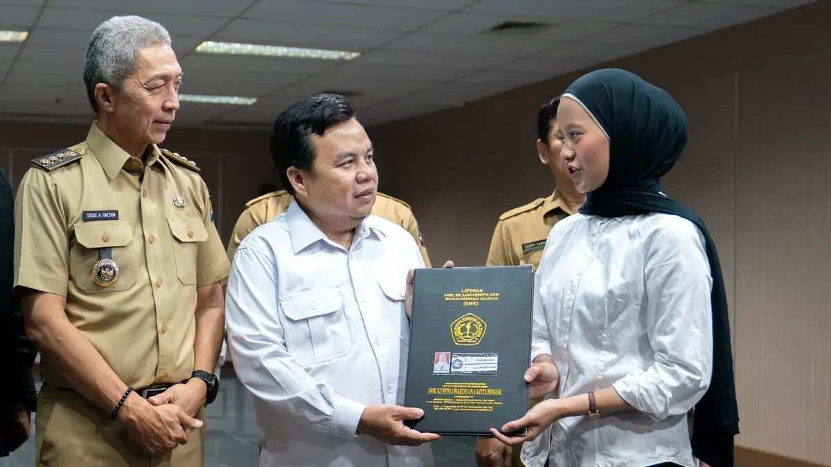 Pemberian Ijazah untuk Alumni Sekolah Swasta di Kota Bogor