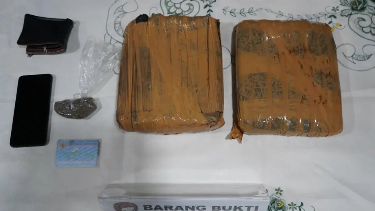 Penggagalan Jaringan Narkoba di Duren Sawit Penggagalan Jaringan Narkoba di Duren Sawit