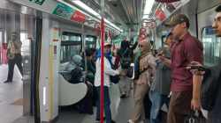 Tarif Promo Berakhir, Warga Antusias Manfaatkan LRT Jakarta
