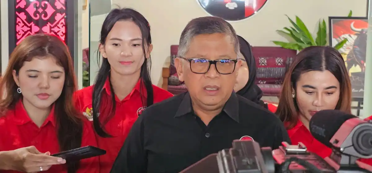 Mengenang Guruh Soekarnoputra: Penghormatan Melalui Bendera Setengah Tiang Mengenang Guruh Soekarnoputra: Penghormatan Melalui Bendera Setengah Tiang