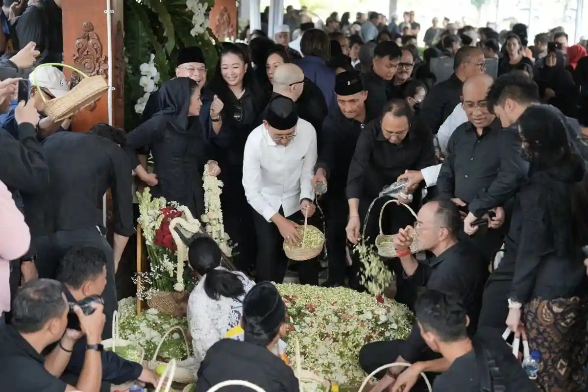 Mengenang Guruh Soekarnoputra: Maestro Seni dan Pecinta Literasi