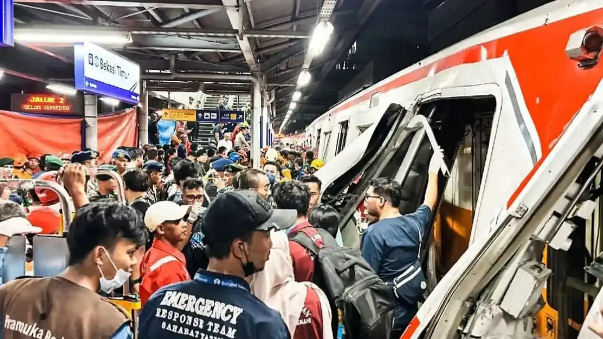 Masinis Kereta Api Argo Bromo Anggrek Ditunjuk Sebagai Tersangka Kecelakaan di Bekasi