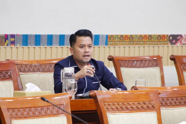 Pasokan BBM Tersendat, Slamet Ariyadi Minta Pertamina Prioritaskan Kebutuhan SPBU Madura