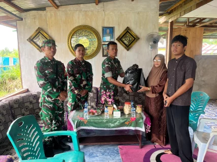 TMMD Ke-130 Kodim 1808/Mansel Salurkan Tali Kasih Kepada Warakawuri Sebagai Wujud Kepedulian TNI
