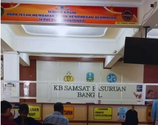 PELAYANAN SMART THRU PAJAK LIMA TAHUN DI SAMSAT KABUPATEN PASURUAN SANGAT MUDAH DAN TRANSPARAN