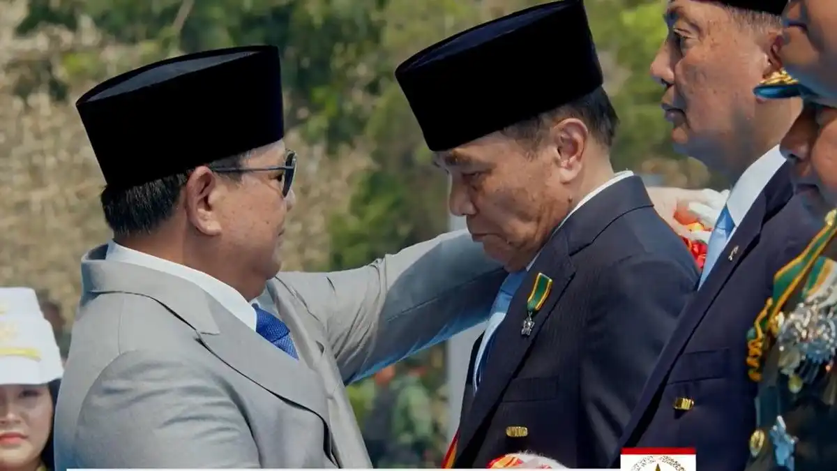Djamari Chaniago Raih Bintang Mahaputera Beberapa Hari setelah Digantikan sebagai Menko Polkam