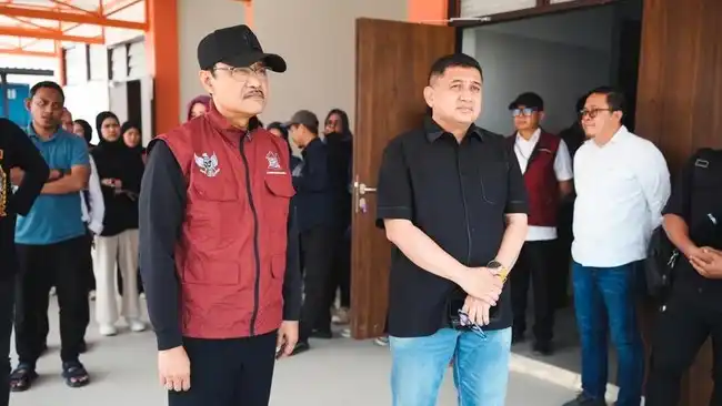Gus Ipul Pastikan Penyelesaian Dapur SRT 3 Sulsel untuk Dukung Makanan Bergizi
