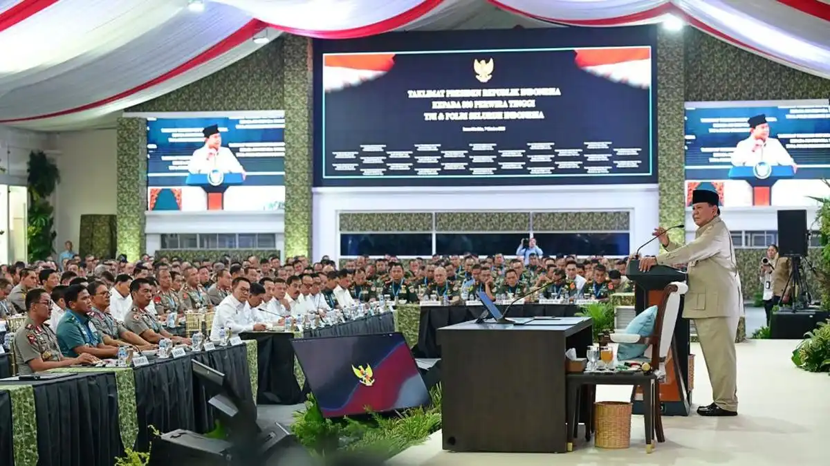Arahan Prabowo kepada 800 Perwira TNI-Polri Soroti Ancaman Hibrida dan Kesiapan Prajurit