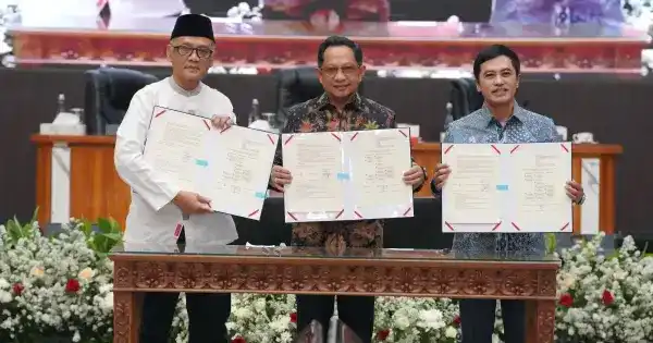 Digitalisasi Data Kependudukan untuk Menertibkan Antrean Haji Indonesia