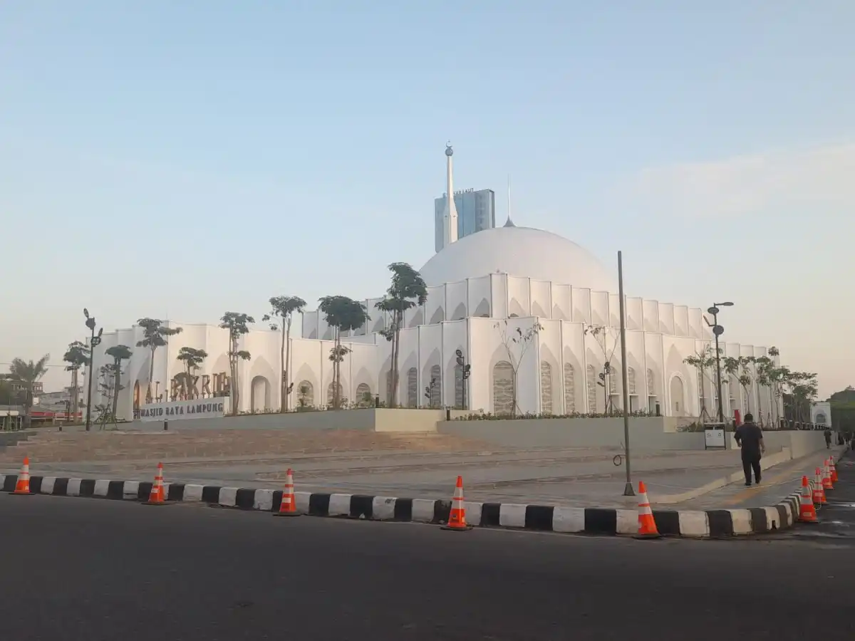 Sabtu, 10 Oktober 2026 Lampung Cerah Berawan Berpotensi Hujan Ringan