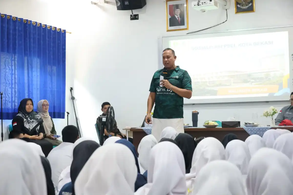 Siswa SMK di Kota Bekasi Antusias Ikuti Sosialisasi Pengolahan Sampah Menjadi Listrik
