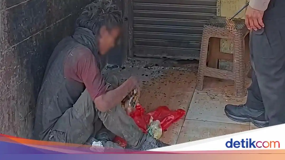 Pria Diduga ODGJ Dievakuasi dari Saluran Air Pasar Serpong