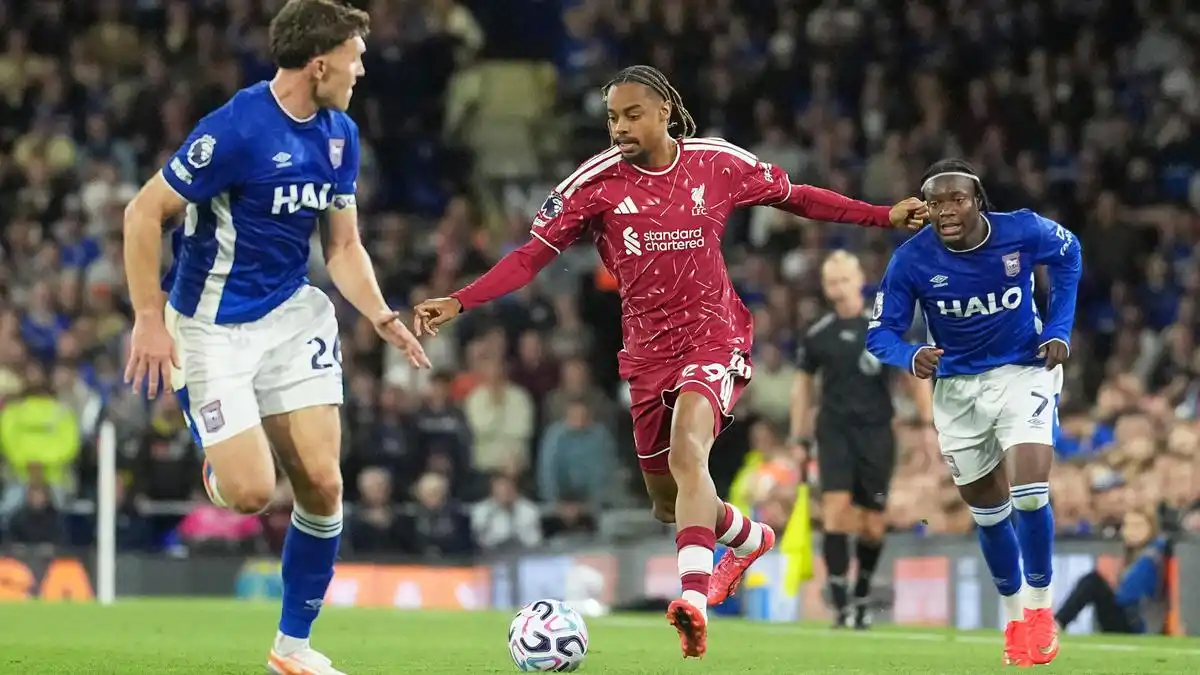 Ekspektasi Tinggi Membayangi Wirtz dan Barcola di Liverpool