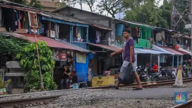 Tiga Pendekatan Pemerintah untuk Membantu Keluarga Miskin Keluar dari Kemiskinan