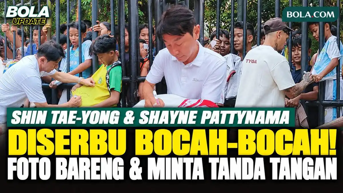 Senyum Anak-Anak Saat Bertemu Shin Tae-yong dan Shayne Pattynama di Depok