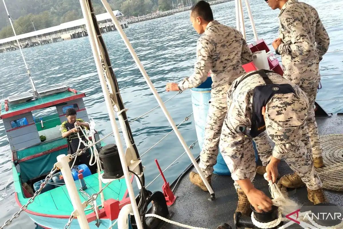 Nelayan Anambas yang Hanyut di Perairan Malaysia Dipulangkan ke Indonesia
