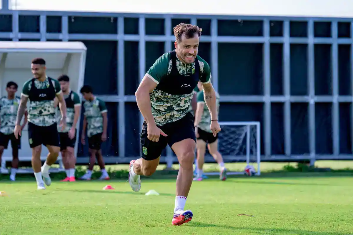 Persebaya Siapkan Perlawanan di GBT, Pereira Tak Terpengaruh Ambisi Hattrick Tanaka