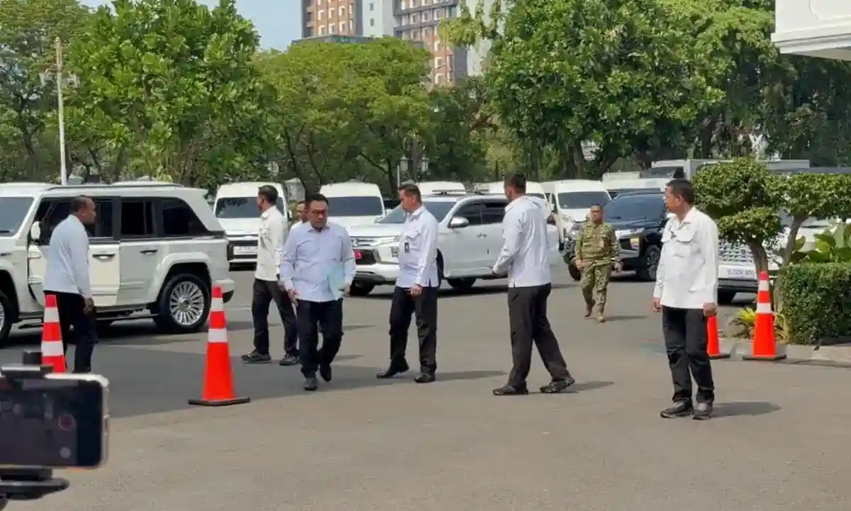 Prabowo Bahas Penanganan Karhutla dalam Rapat di Istana Kepresidenan