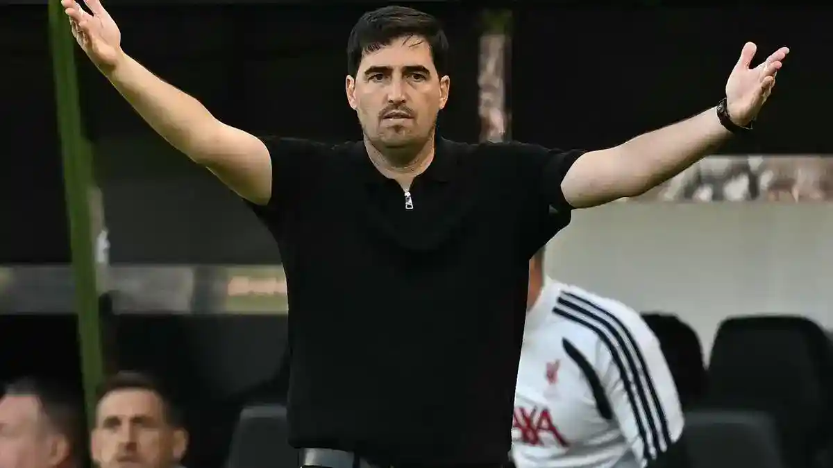 Liverpool di Persimpangan: Kedalaman Skuad, Masa Depan Pilar, dan Tantangan di Semua Lini