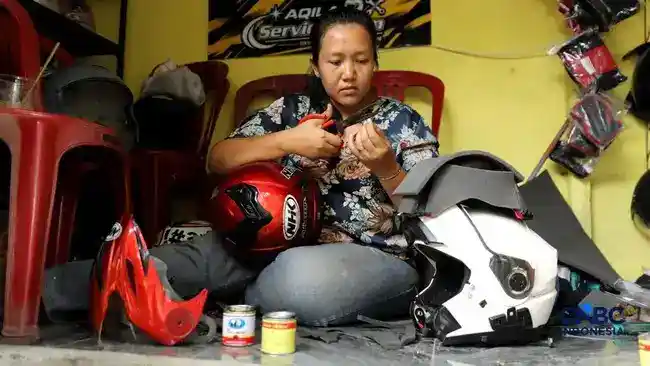 Dari Kaca hingga Busa: Layanan Reparasi Helm di Jakarta Tangani Beragam Kerusakan
