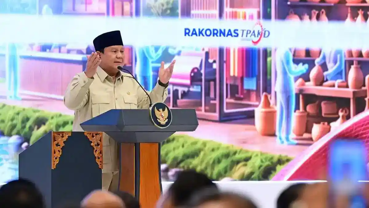 Prabowo Targetkan Kredit Rp 400 Triliun untuk Menggerakkan Ekonomi Daerah