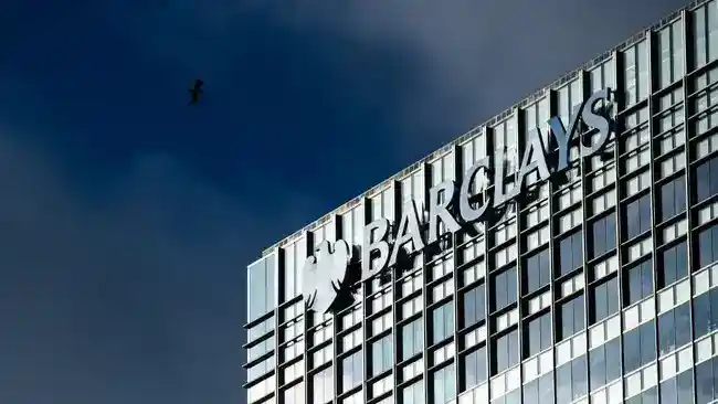 Barclays Siapkan Pengurangan 5.000 Pekerja dalam Upaya Efisiensi Berbasis AI