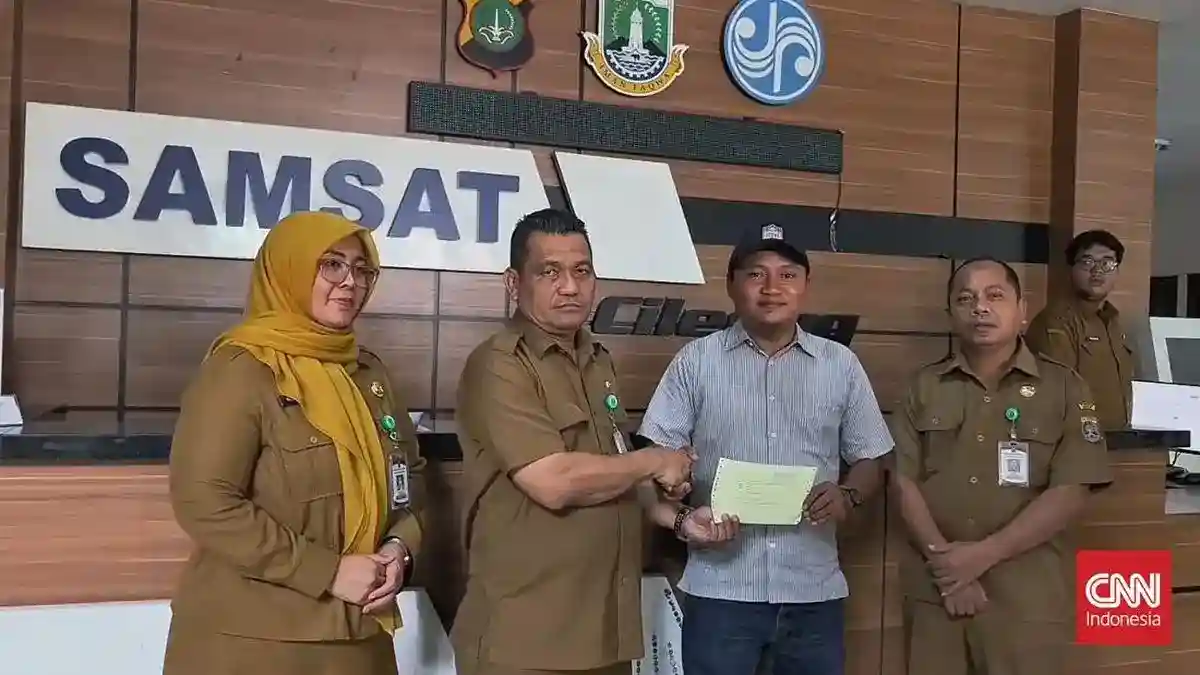 Samsat Ciledug Blokir McLaren 570S yang Dikaitkan dengan Mekanik Tangerang