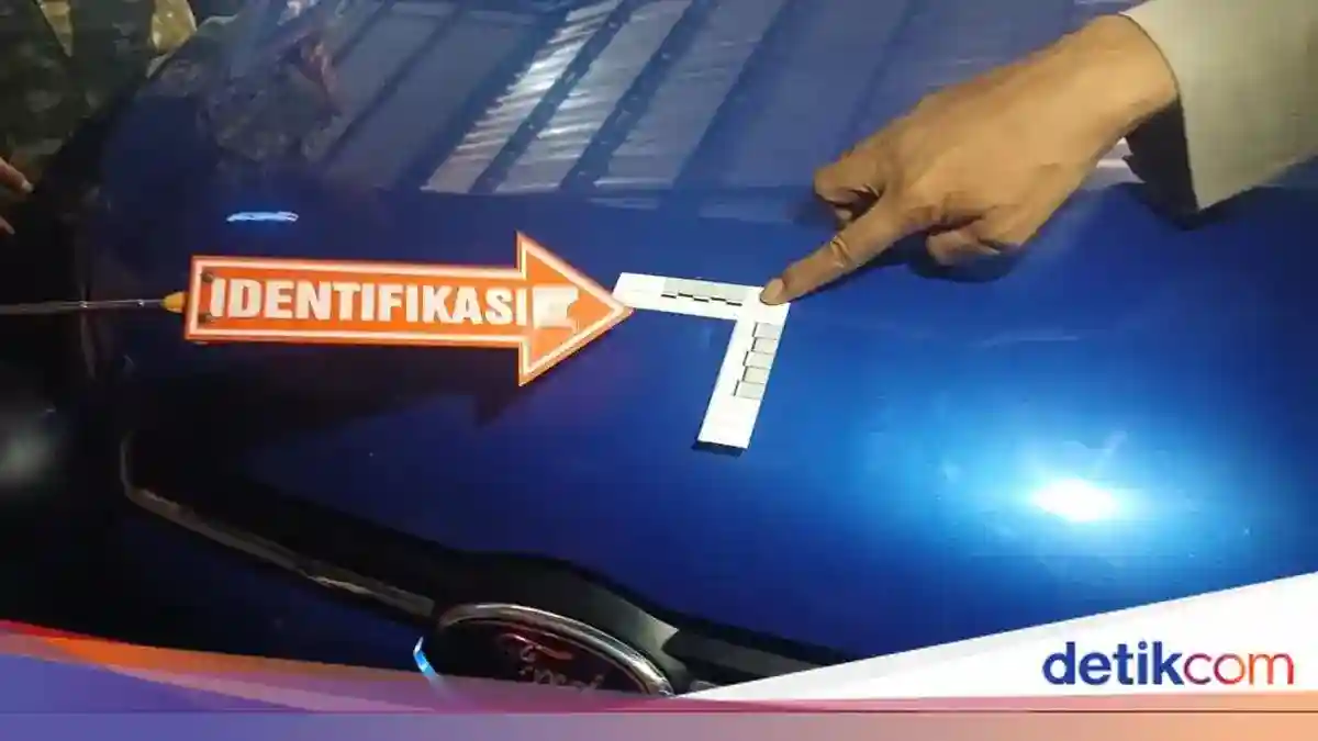 Proyektil Ditemukan Dekat Ford EcoSport yang Rusak di Showroom Cibubur