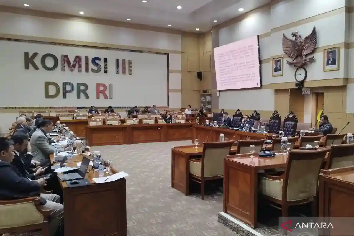DPR Himpun Pandangan Advokat untuk Mengawal Pembahasan RUU Perampasan Aset