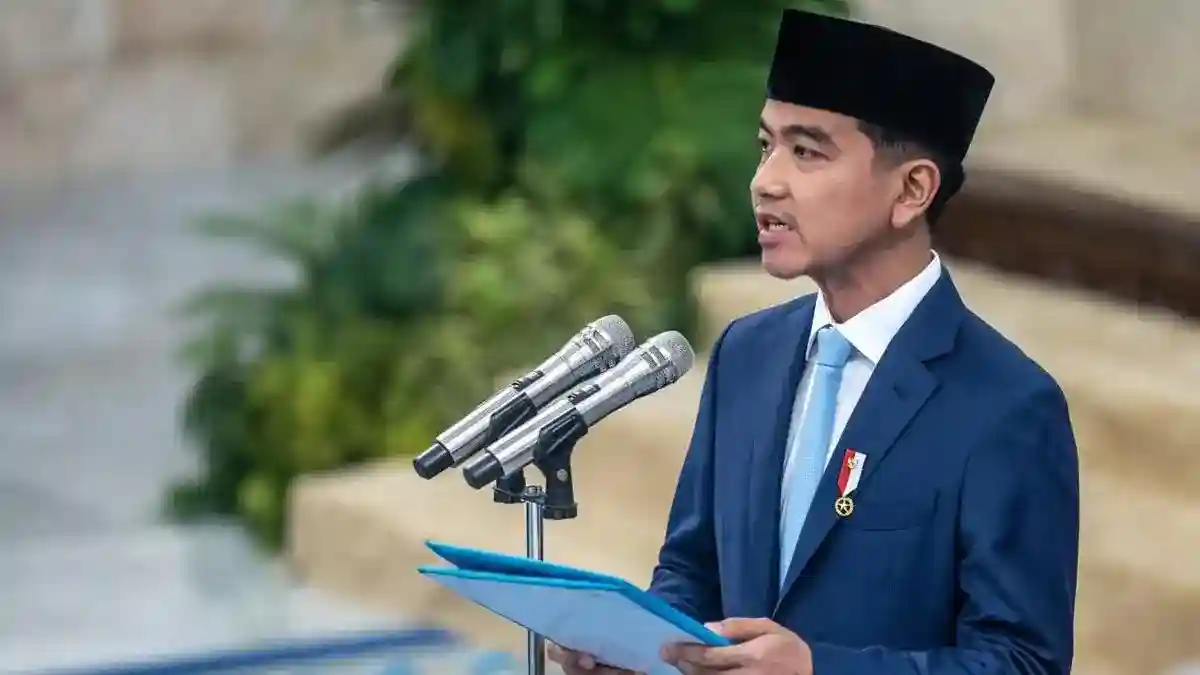 Putusan MK dan MA Kembali Soroti Dokumen Pendidikan Gibran